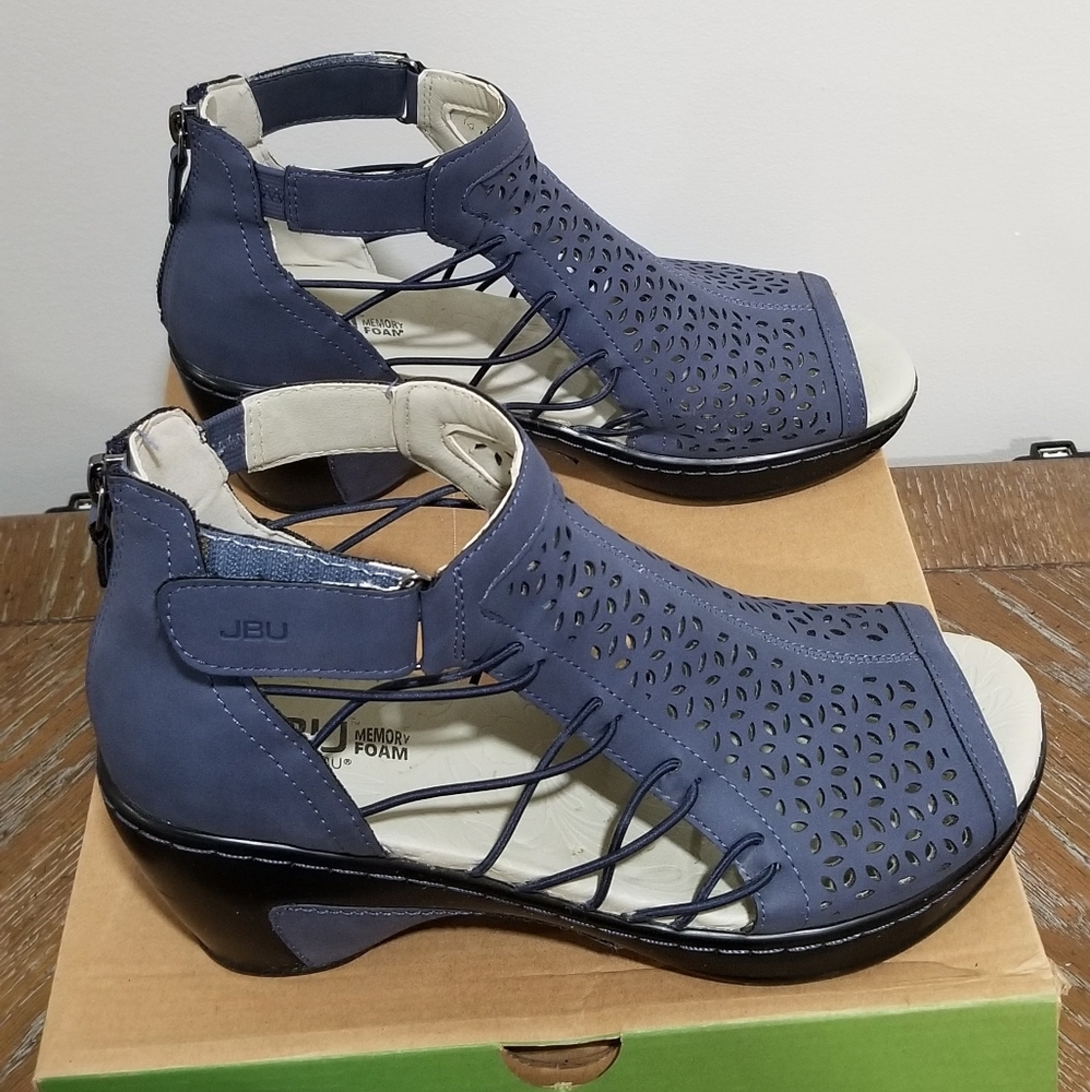 Woman's shoes